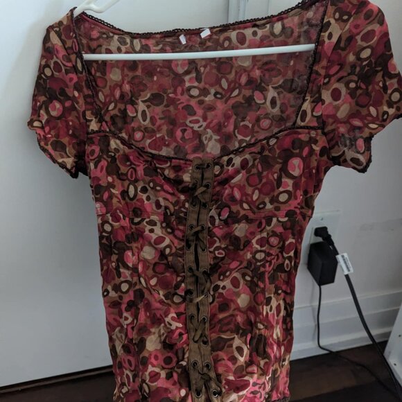 Cute Y2K top - Picture 2 of 2